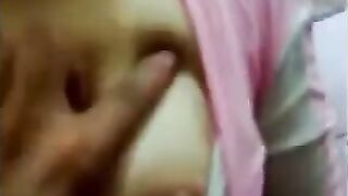 نيك الخدامة القصيرة المصرية في الشغل - سكس مصري