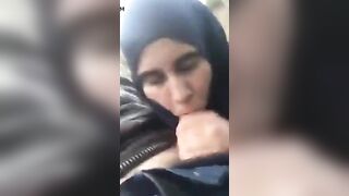 طالبة محجبة تمص زبر حبيبها وتقوله شكرا - سكس ايراني