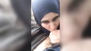 طالبة محجبة تمص زبر حبيبها وتقوله شكرا - سكس ايراني