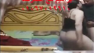 نيك شرموطة مصريه منقبة تروح لحبيبها شقته ينيكها ويمتعها - سكس مصري