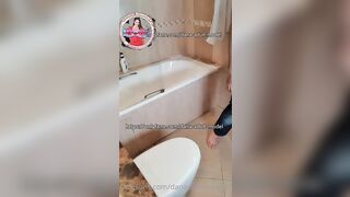 نيك جامد للشرموطة دانا المصرية في الحمام - سكس عربي مصري