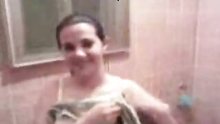 دنيا سميرغانم فيلم إباحي نادر يظهر كسها وطيزها وبزازها - سكس مصري مشاهير