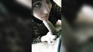 شرموطة مصرية محترفه في مص الزب - سكس مص زبر مصري