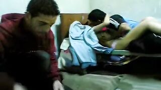 ينيك بنوتة قشطة واصحابه مستنين دورهم - سكس مصري