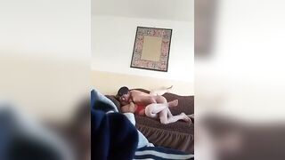 شاب مصري ينيك امه غصب - سكس نيك مصري مسرب