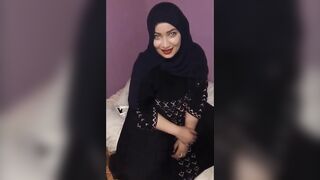 محجبة مصرية تمص زب عشيقها - سكس مصري