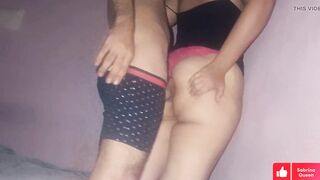 شاب يدخل زبره في طيزها الكبيره - سكس نيك طيز مصري