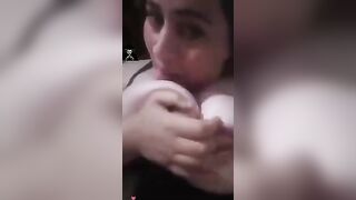 مصرية شرموطة تصور بزازها لحبيبها - سكس نودز مصريه