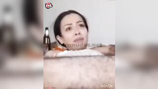 قحبة مصرية تتناك في طيزها وتقوله رأيها في نيك الطيز - سكس مصري