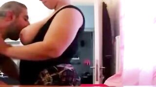 شرموطة بلدي محجبة بتمص زوبر - سكس عربي