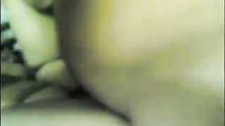 مصري عنتيل نازل نيك في شرموطة مربربة بيضاء - سكس مصري