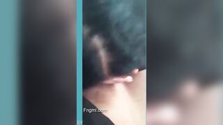 طالبة سعودية قحبة تمص الزب بشهوة واحتراف في السيارة - سكس مص زب في السياره