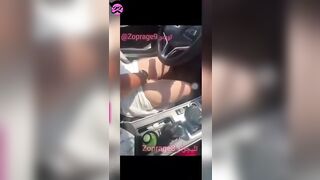 شرموطة مصرية طرية قشطة مع صديقها على الكورنيش بيلحس بزازها في السيارة - سكس مصري في السيارة