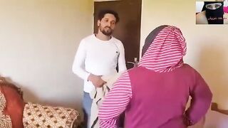 بتخون زوجها مع بتاع الأنابيب - فيلم سكس مصري من دون نيك