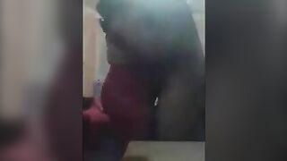 مصرية شرموطة بعد ما شربوا البيرة ومصت زبره اتقفشوا - سكس مصري حقيقي