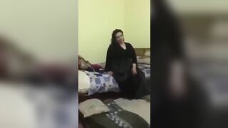 نيك شرموطة مصرية ميلف من شاب صغير - سكس مصري