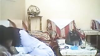 شاب ينيك طيز جارته المصريه المحجبه - سكس مصري تصوير خفي