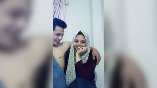 انت بتعمل ايه يا ابن المتناكه - سكس مصري