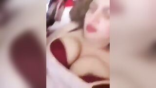 ام اللول تنظف كسها بعد النيج - سكس عربي