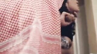 نادية علي الزوجة الكحبة تهرب من زوجها الخليجي ولكنه يمسكها ويفشخ كسها نيك - سكس محجبة مترجم عربي